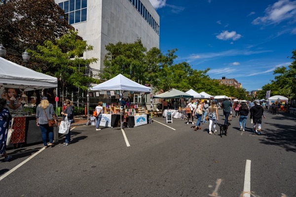 Stamford Downtown hosts second Arts & Crafts on Bedford on October 17